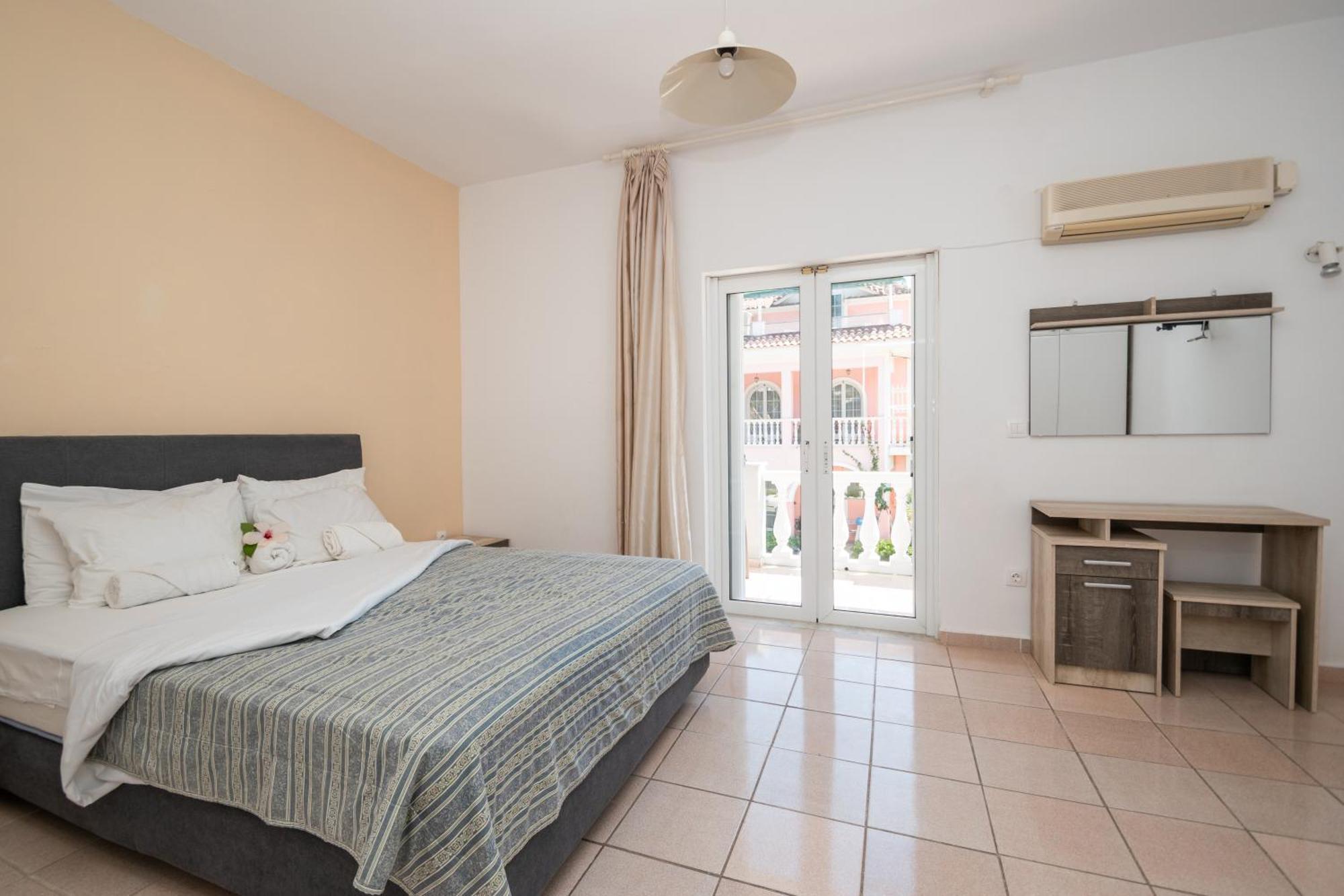 Markella Holiday Resort By "Elite" Marathias  Exterior photo