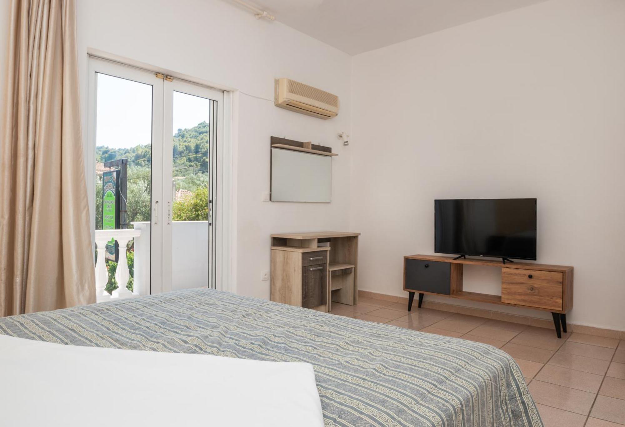 Markella Holiday Resort By "Elite" Marathias  Exterior photo